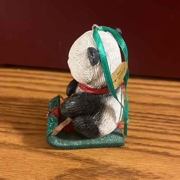 The Danbury mint Christmas ornament - panda - Picture 5 of 5